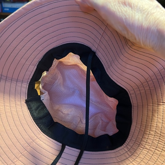 Sunshade hat. New without tags - Picture 3 of 3